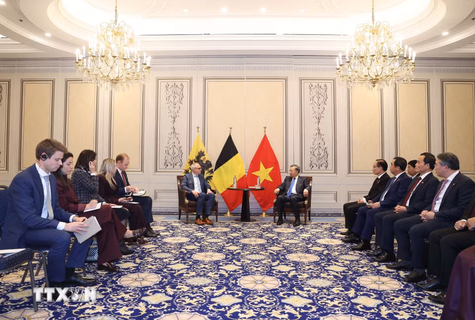 Tổng Bí thư, Chủ tịch nước Tô Lâm tiếp Bộ trưởng, Thủ hiến vùng Flanders Matthias Diependaele. (Ảnh: Thống Nhất/TTXVN)