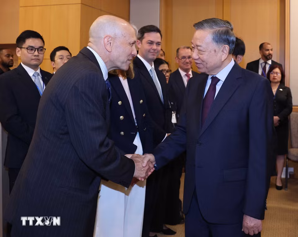 Tổng Bí thư, Chủ tịch nước Tô Lâm với lãnh đạo các doanh nghiệp lớn của Hoa Kỳ. (Ảnh: Thống Nhất/TTXVN)