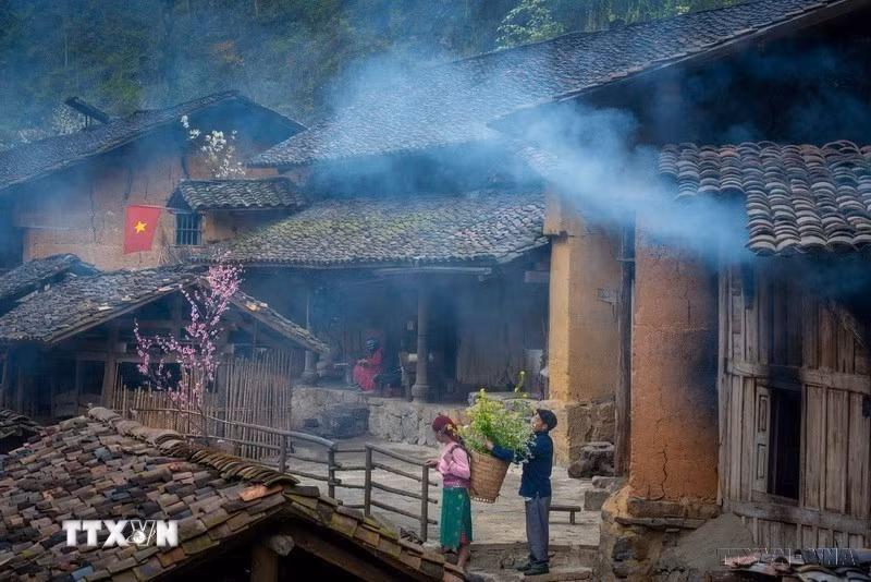 Công viên đá Đồng Văn, tỉnh Tuyên Quang vừa được Tổ chức Giải thưởng Du lịch Thế giới (World Travel Awards – WTA) trao tặng danh hiệu “Công viên địa chất toàn cầu UNESCO Cao nguyên đá Đồng Văn, Tuyên Quang, Việt Nam – Điểm đến văn hóa khu vực hàng đầu châu Á năm 2025”. (Ảnh: Khánh Hòa/TTXVN)