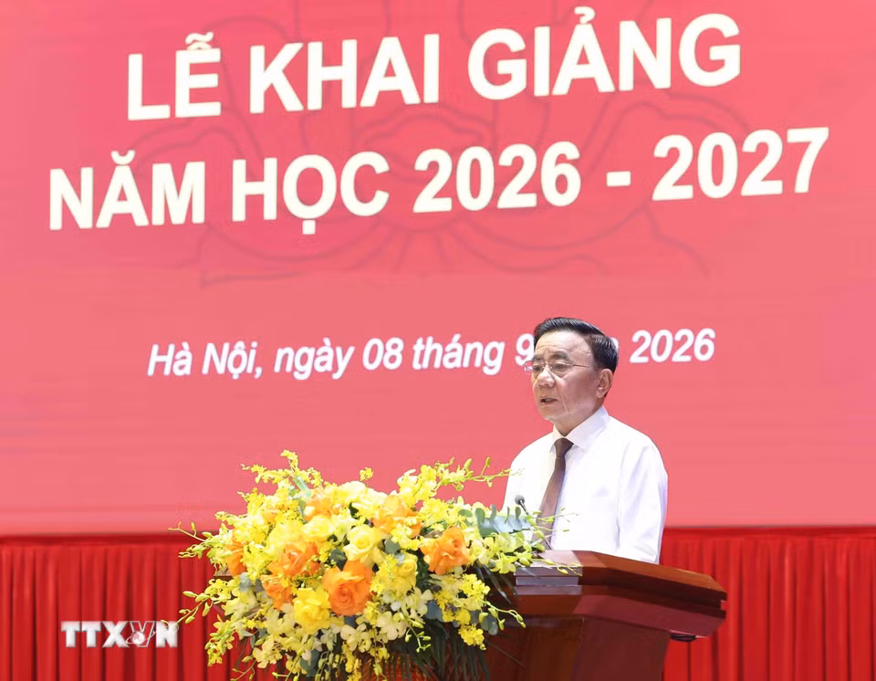 Thường trực Ban Bí thư Trần Cẩm Tú phát biểu chỉ đạo tại Lễ khai giảng năm học mới Học viện Chính trị Quốc gia Hồ Chí Minh. (Ảnh: Phương Hoa/TTXVN)