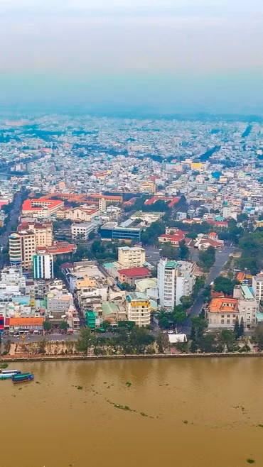 Bến Ninh Kiều, thành phố Cần Thơ nhìn từ trên cao. (Ảnh: Thanh Liêm/TTXVN)