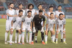 Đội hình ra sân của đội tuyển Bangladesh trong trận đấu giao hữu quốc tế với đội tuyển Việt Nam ngày 26/3/2026. (Ảnh: Minh Quyết/TTXVN)