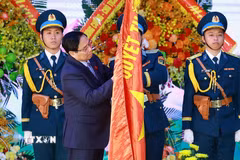 Quân chủng Phòng không-Không quân nhận danh hiệu Anh hùng