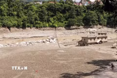 Khu vực bị tàn phá do lũ lụt và lở đất tại Trishuli, Nepal ngày 28/8/2026. (Ảnh: ANI/TTXVN phát)