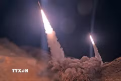 Iran đáp trả bằng cách tấn công các căn cứ và lợi ích của Mỹ tại Jordan, Kuwait, Bahrain, Iraq và Các Tiểu vương quốc Arab Thống nhất (UAE). (Nguồn: IRNA/TTXVN phát)