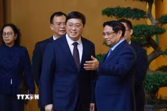 Thủ tướng Phạm Minh Chính tiếp ông Vi Thao, Chủ tịch Khu tự trị dân tộc Choang Quảng Tây, Trung Quốc. (Ảnh: Dương Giang/TTXVN)