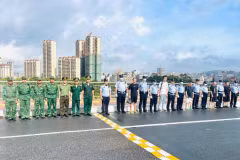 Quảng Ninh: Trao trả 5 người Trung Quốc nhập cảnh trái phép, cư trú bất hợp pháp