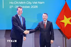 Thủ tướng Lê Minh Hưng tiếp Giám đốc điều hành Diễn đàn Kinh tế Thế giới (WEF) Stephan Mergenthaler. (Ảnh: Dương Giang/TTXVN)