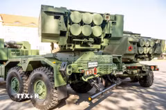 Hệ thống Pháo phản lực cơ động cao M142 (HIMARS). (Ảnh: PAP/TTXVN)