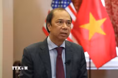 Đại sứ Việt Nam tại Mỹ Nguyễn Quốc Dũng trả lời phỏng vấn TTXVN về công tác tìm kiếm, quy tập và xác định danh tính hài cốt liệt sỹ Việt Nam. (Ảnh: Quang Thịnh/TTXVN)