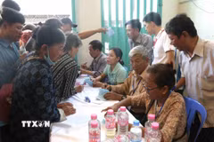 Chương trình thu hút khoảng 600 người dân đến đăng ký thăm sức khỏe. (Ảnh: Huỳnh Thảo/TTXVN)
