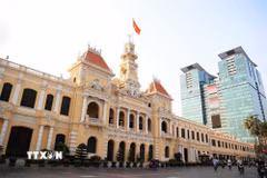 Trụ sở Ủy ban Nhân dân Thành phố Hồ Chí Minh. (Ảnh: Hồng Đạt/TTXVN)