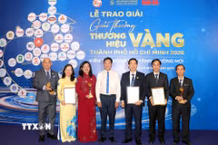 Các doanh nghiệp nhận giải thưởng cho các doanh nghiệp “Thương hiệu Vàng Thành phố Hồ Chí Minh” lần thứ 6 năm 2026. (Ảnh: Thanh Vũ/TTXVN)