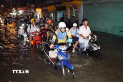 Một điểm ngập ở Thành phố Hồ Chí Minh. (Ảnh minh họa. Nguồn: TTXVN)