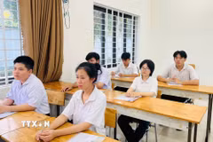 Thí sinh tại một điểm thi tốt nghiệp trung học phổ thông. (Ảnh: Huỳnh Sơn/TTXVN)