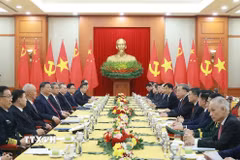 Tổng Bí thư Tô Lâm hội đàm với Tổng Bí thư, Chủ tịch nước Trung Quốc Tập Cận Bình. (Ảnh: Thống Nhất/TTXVN)