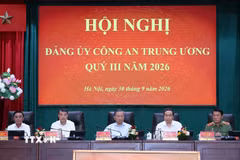 Tổng Bí thư, Chủ tịch nước Tô Lâm và các đồng chí Ủy viên Bộ Chính trị, Ủy viên Thường vụ Đảng ủy Công an Trung ương chủ trì Hội nghị. (Ảnh: Thống Nhất/TTXVN)
