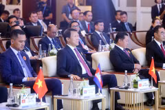 Đại tướng Lương Tam Quang, Bộ trưởng Bộ Công an với các đại biểu tham dự Hội nghị. (Ảnh: Phạm Kiên/TTXVN)