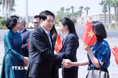 Lễ tiễn Chủ tịch nước Lương Cường và Phu nhân tại Sân bay Quốc tế Cairo. (Ảnh: Lâm Khánh/TTXVN)