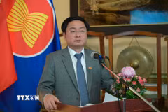 Ủy viên Trung ương Đảng, Bí thư Tỉnh ủy Tây Ninh Nguyễn Văn Quyết phát biểu tại Hội nghị xúc tiến đàu tư tỉnh Tây Ninh, ngày 19/6 tại Brussels. (Ảnh: Lan Anh/TTXVN)