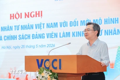 Đồng chí Nguyễn Thanh Nghị, Ủy viên Bộ Chính trị, Bí thư Trung ương Đảng, Trưởng Ban Chính sách, chiến lược Trung ương phát biểu tại hội nghị. (Ảnh: Lê Đông/TTXVN)