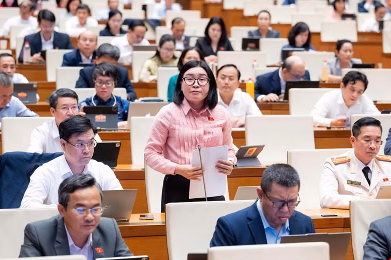 phan-thi-thuy-linh.jpg