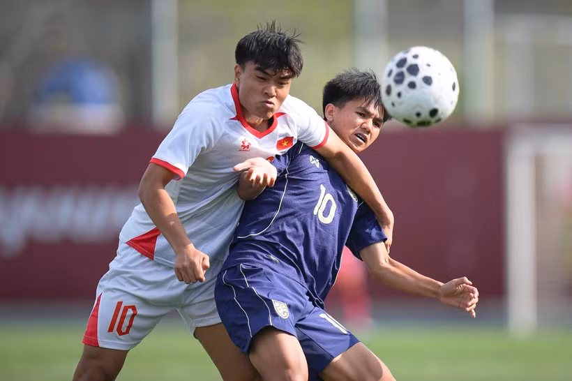 Đội tuyển U23 Việt Nam (áo trắng) sẽ gặp đối thủ U23 Thái Lan ở trận khai mạc giải giao hữu quốc tế U23 - Gia Lai VTV Cup 2026. (Ảnh: VFF)