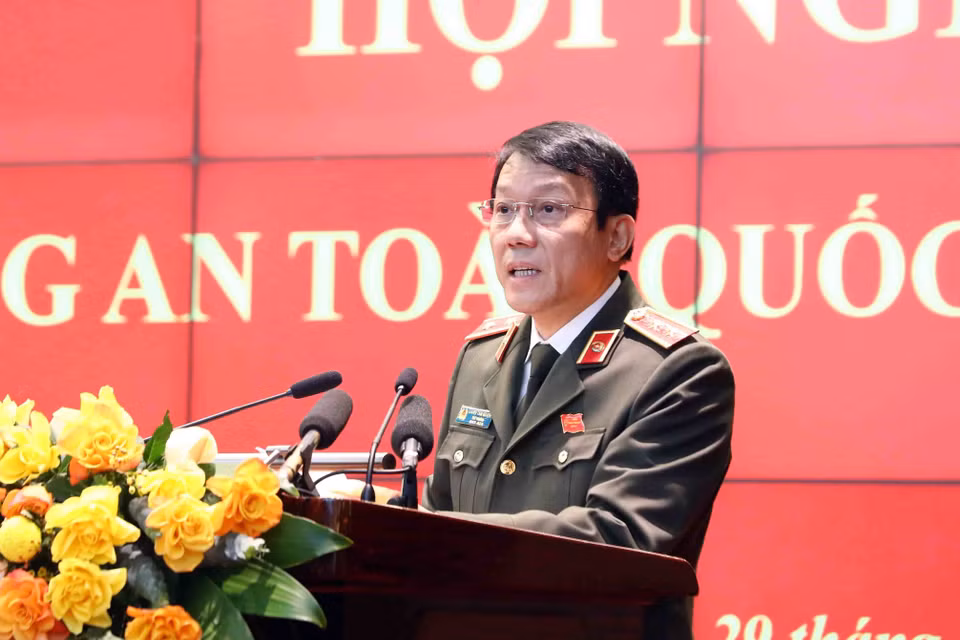 Trung tướng Lương Tam Quang, Ủy viên Trung ương Đảng, Thứ trưởng Bộ Công an phát biểu. (Ảnh: Phạm Kiên/TTXVN)