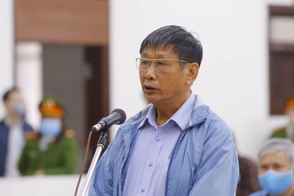 Bị cáo Phạm Xuân Diệu (sinh năm 1960, nguyên Tổng Giám đốc PVC) khai báo trước Hội đồng xét xử. (Ảnh: Doãn Tấn/TTXVN)