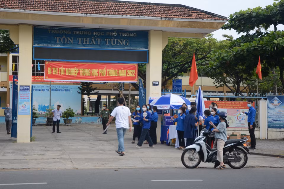  Điểm thi trường THPT Tôn Thất Tùng, quận Sơn Trà, thành phố Đà Nẵng. (Ảnh: Văn Dũng/TTXVN)