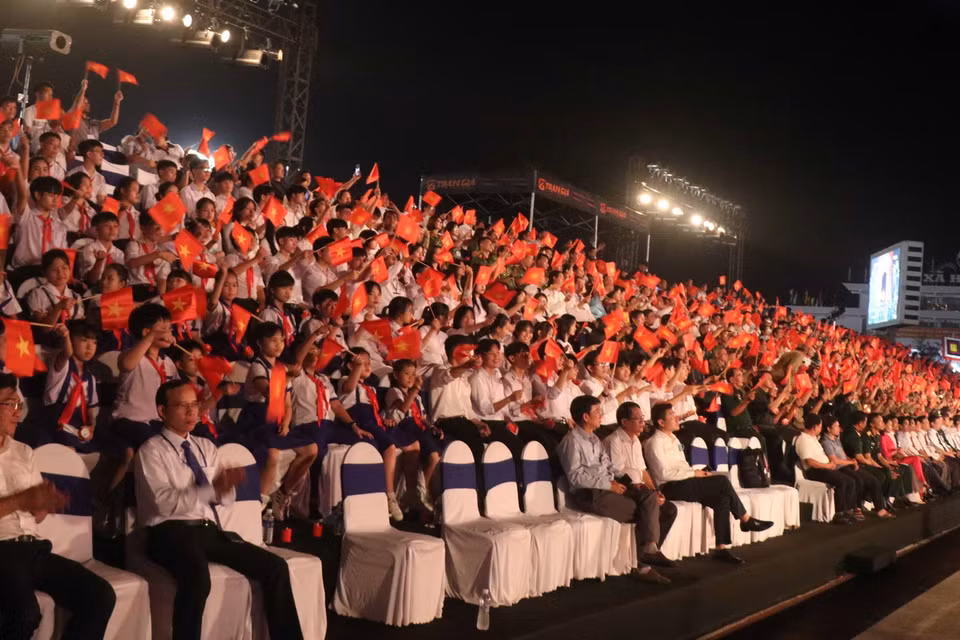  Cầu truyền hình trực tiếp "Khúc tráng ca hòa bình" tại điểm cầu tỉnh Bình Định. (Ảnh: Kha Phạm/TTXVN)