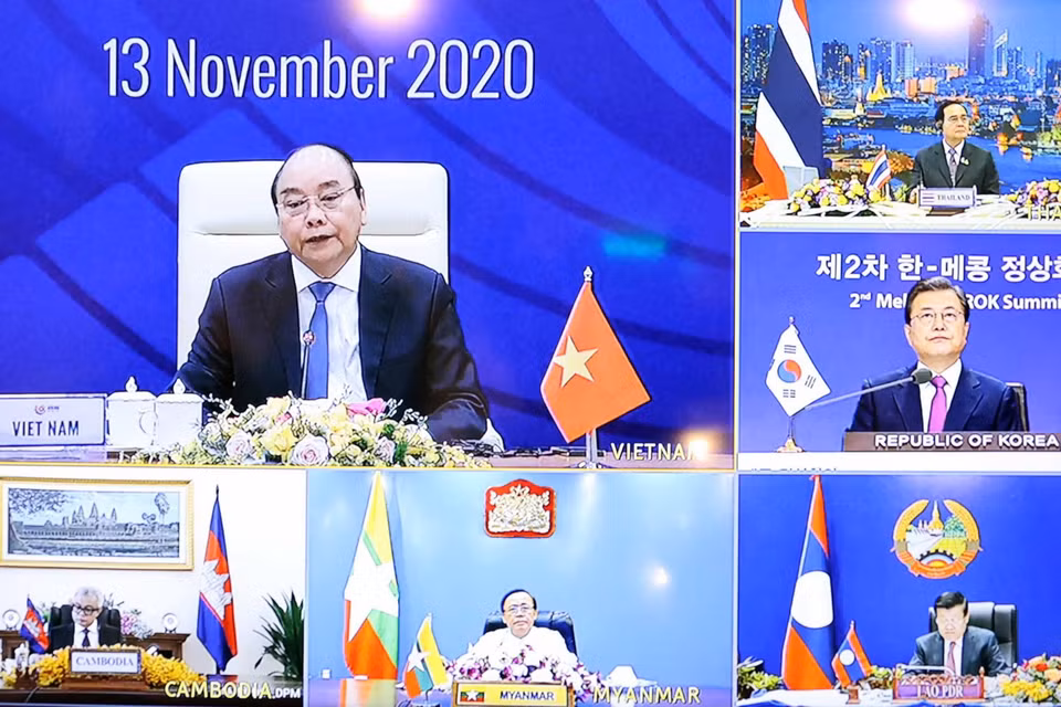 Thủ tướng Nguyễn Xuân Phúc và Tổng thống Hàn Quốc Moon Jae-in đồng chủ trì Hội nghị. (Ảnh: Thống Nhất/TTXVN)