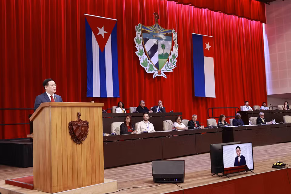 Chủ tịch Quốc hội Vương Đình Huệ phát biểu tại La Habana (Cuba) chiều 19/4/2023. (Ảnh: Doãn Tấn/TTXVN)