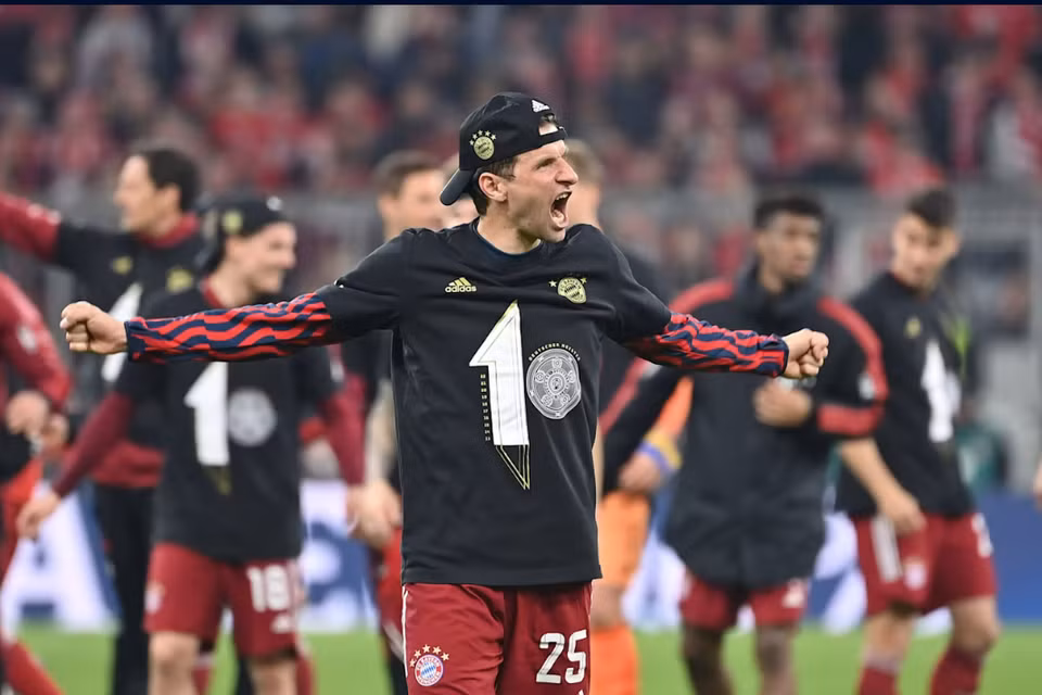 Thomas Muller dã có danh hiệu vô địch Bundesliga thứ 11 của mình. (Nguồn: FcBayern)