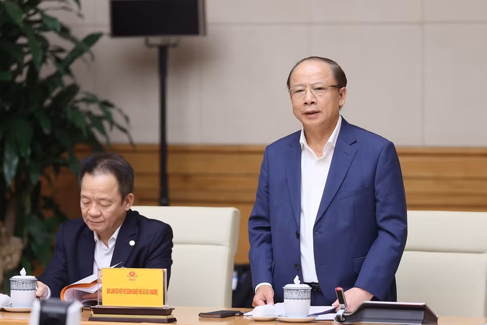 Chủ tịch Hiệp hội Doanh nghiệp Vừa và Nhỏ Nguyễn Văn Thân báo cáo tình hình hoạt động của các doanh nghiệp. (Ảnh: Dương Giang/TTXVN)