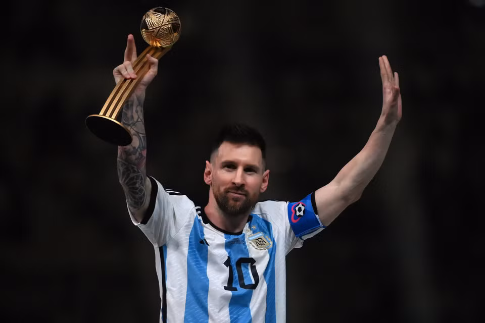 Tất nhiên, Messi xứng đáng với danh hiệu Cầu thủ xuất sắc nhất giải. (Ảnh: Hải An/Vietnam+)