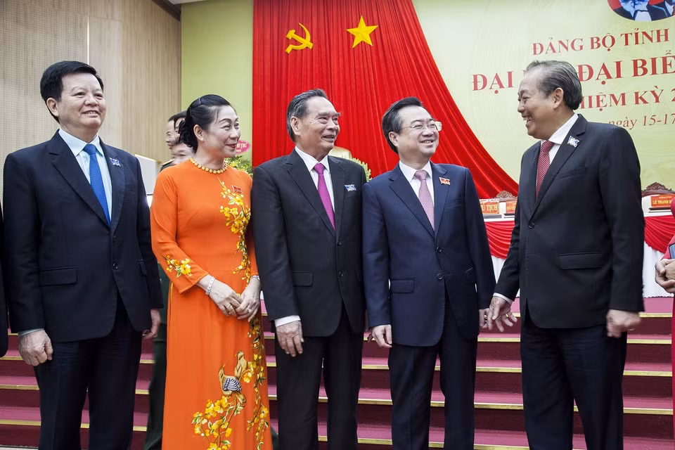 Lãnh đạo Trung ương và lãnh đạo tỉnh Kiên Giang tại Đại hội Đảng bộ tỉnh Kiên Giang lần thứ XI, nhiệm kỳ 2020 - 2025. (Ảnh: Hồng Đạt/TTXVN)