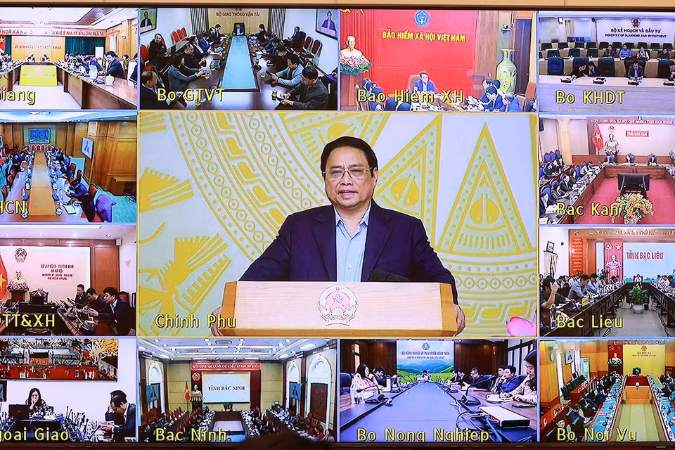 Sáng 25/2, tại Hà Nội,Thủ tướng Phạm Minh Chính, Chủ tịch Ủy ban Quốc gia về chuyển đổi số đã chủ trì phiên họp lần thứ 5 của Ủy ban, kết nối trực tuyến đến các bộ, ngành và địa phương trên cả nước. (Ảnh: Dương Giang/TTXVN)