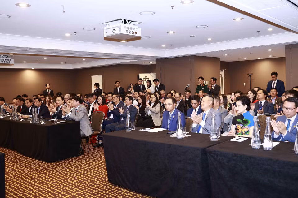 Đại biểu dự cuộc gặp. (Ảnh: Doãn Tấn/TTXVN)