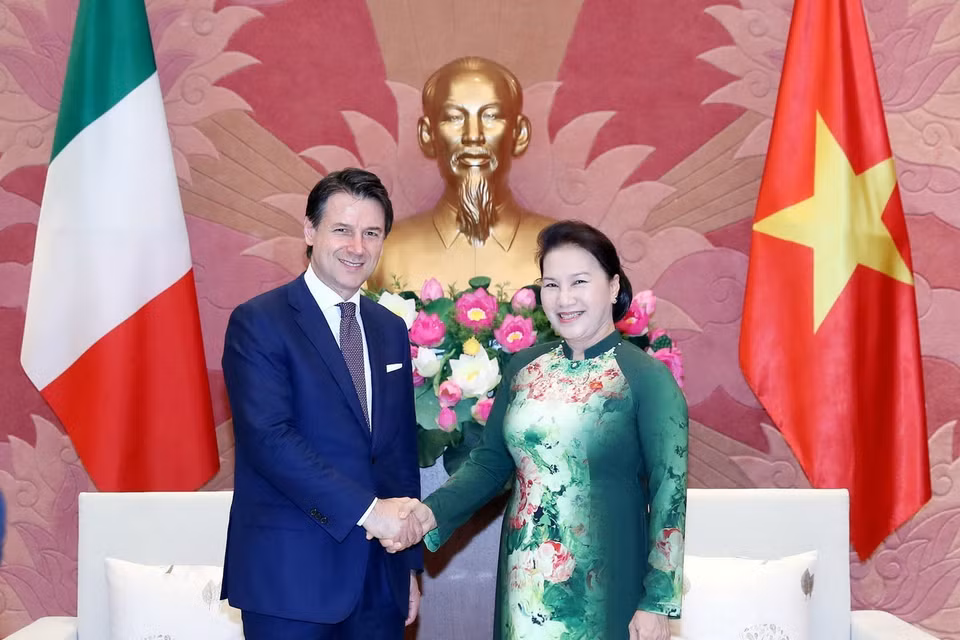  Chủ tịch Quốc hội Nguyễn Thị Kim Ngân hội kiến Thủ tướng Italy Giuseppe Conte thăm chính thức Việt Nam, ngày 5/6/2019. (Ảnh: Trọng Đức/TTXVN.