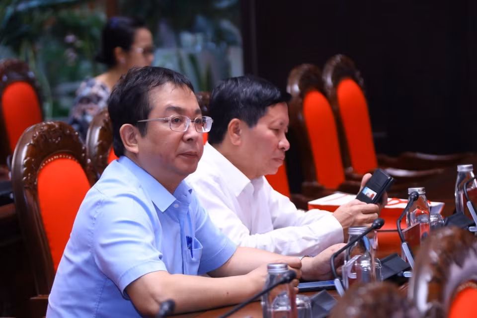 Phó Tổng Giám đốc Thông tấn xã Việt Nam Nguyễn Tuấn Hùng dự buổi lễ giới thiệu cuốn sách của Tổng Bí thư Nguyễn Phú Trọng về quân sự, quốc phòng. (Ảnh: Văn Điệp/TTXVN)
