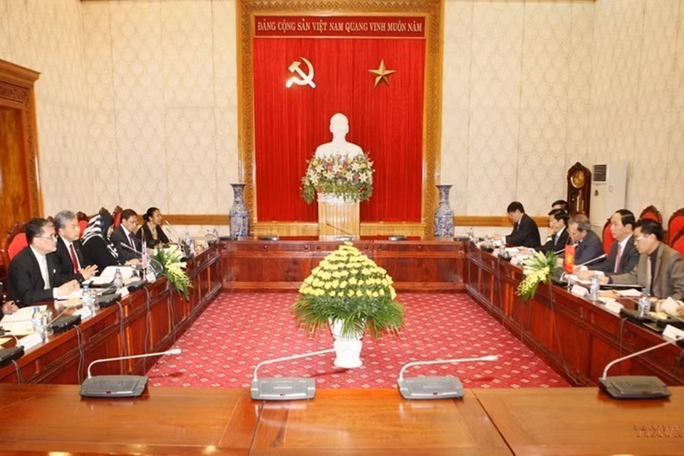 Bộ trưởng Bộ Công an Trần Đại Quang hội đàm với Phó Chủ tịch Đảng UMNO kiêm Bộ trưởng Bộ Nội vụ Malaysia Dato’ Seri Dr. Ahmad Zahid Hamidi thăm Việt Nam, ngày 14/5/2014. (Ảnh: Doãn Tấn/TTXVN)