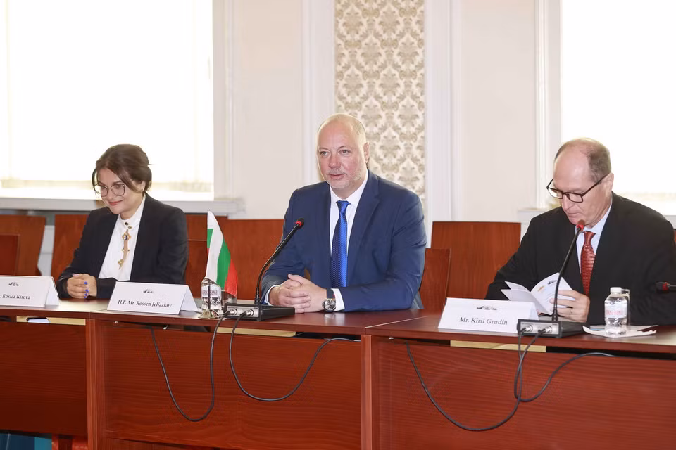 Chủ tịch Quốc hội Cộng hòa Bulgaria Rosen Zhelyazkov phát biểu. (Ảnh: Doãn Tấn/TTXVN)
