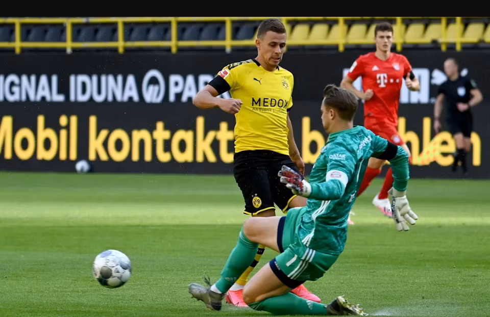 Các chân sút của họ không tạo ra quá nhiều khó khăn trước khung thành của Neuer. (Nguồn: FcBayern)