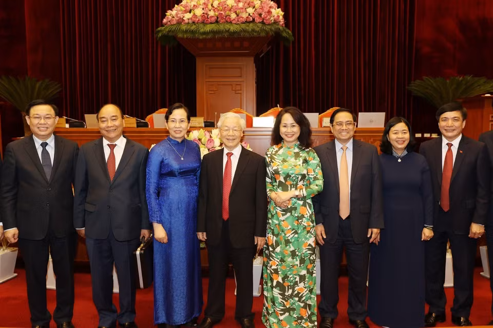 Tổng Bí thư Nguyễn Phú Trọng, Chủ tịch nước Nguyễn Xuân Phúc, Thủ tướng Chính phủ Phạm Minh Chính, Chủ tịch Quốc hội Vương Đình Huệ cùng các đồng chí lãnh đạo Đảng, Nhà nước dự Hội nghị. (Ảnh: Trí Dũng/TTXVN)