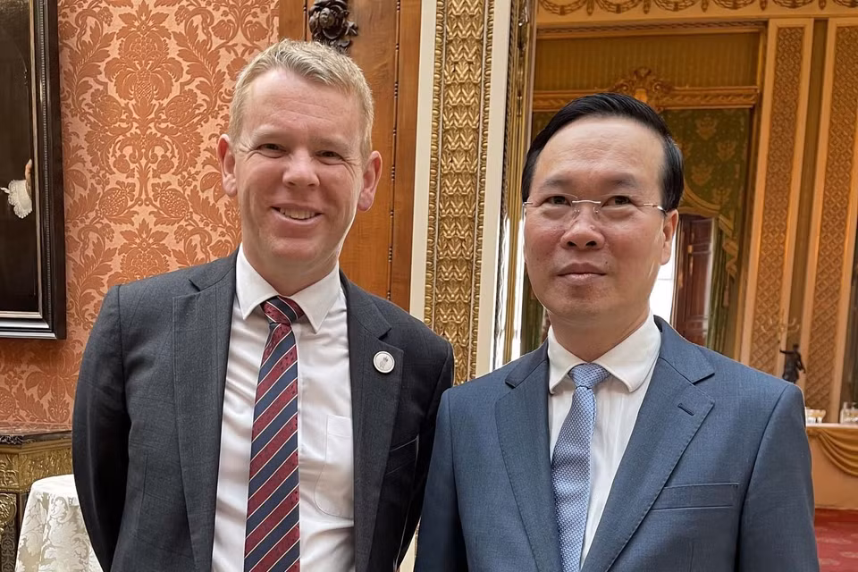 Chủ tịch nước Võ Văn Thưởng gặp Thủ tướng New Zealand Chris Hipkins. (Ảnh: TTXVN phát)