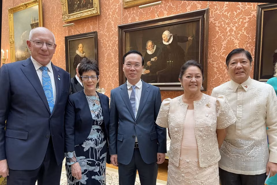 Chủ tịch nước Võ Văn Thưởng gặp Toàn quyền Australia David John Hurley, Tổng thống Philippines Bongbong Marcos. (Ảnh: TTXVN phát)