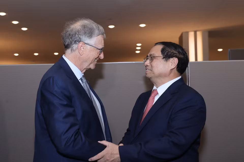 Thủ tướng Phạm Minh Chính tiếp Nhà sáng lập kiêm Chủ tịch Tập đoàn Microsoft Bill Gates. (Ảnh: Dương Giang/TTXVN)