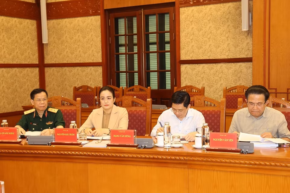 Các thành viên Ban Chỉ đạo Trung ương về phòng, chống tham nhũng, tiêu cực và đại biểu dự cuộc họp. (Ảnh: Trí Dũng/TTXVN)