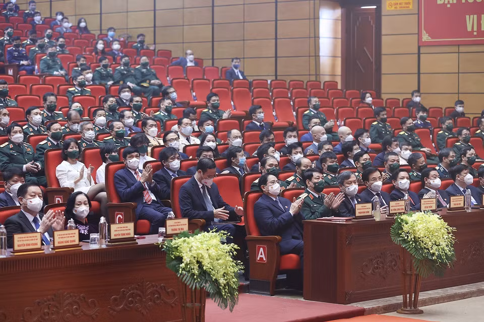 Thủ tướng Phạm Minh Chính và các đại biểu tham dự buổi lễ. (Ảnh: Dương Giang/TTXVN)